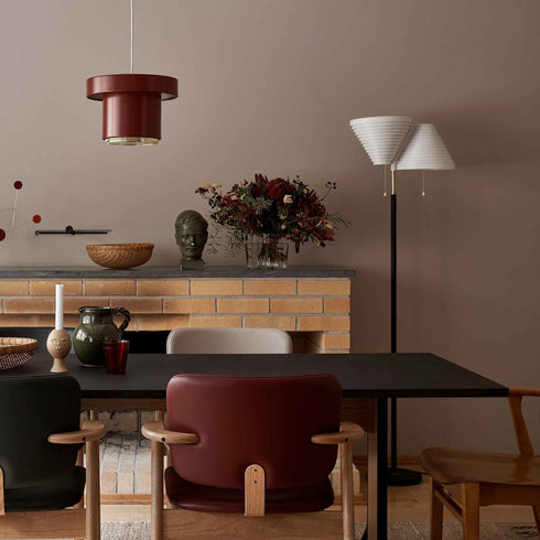 A810 Floor Lamp